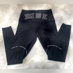 Black Nike Leggings